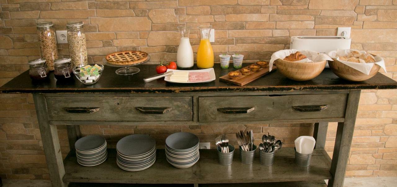 The Globetrotter'S Inn Ерисейра Екстериор снимка